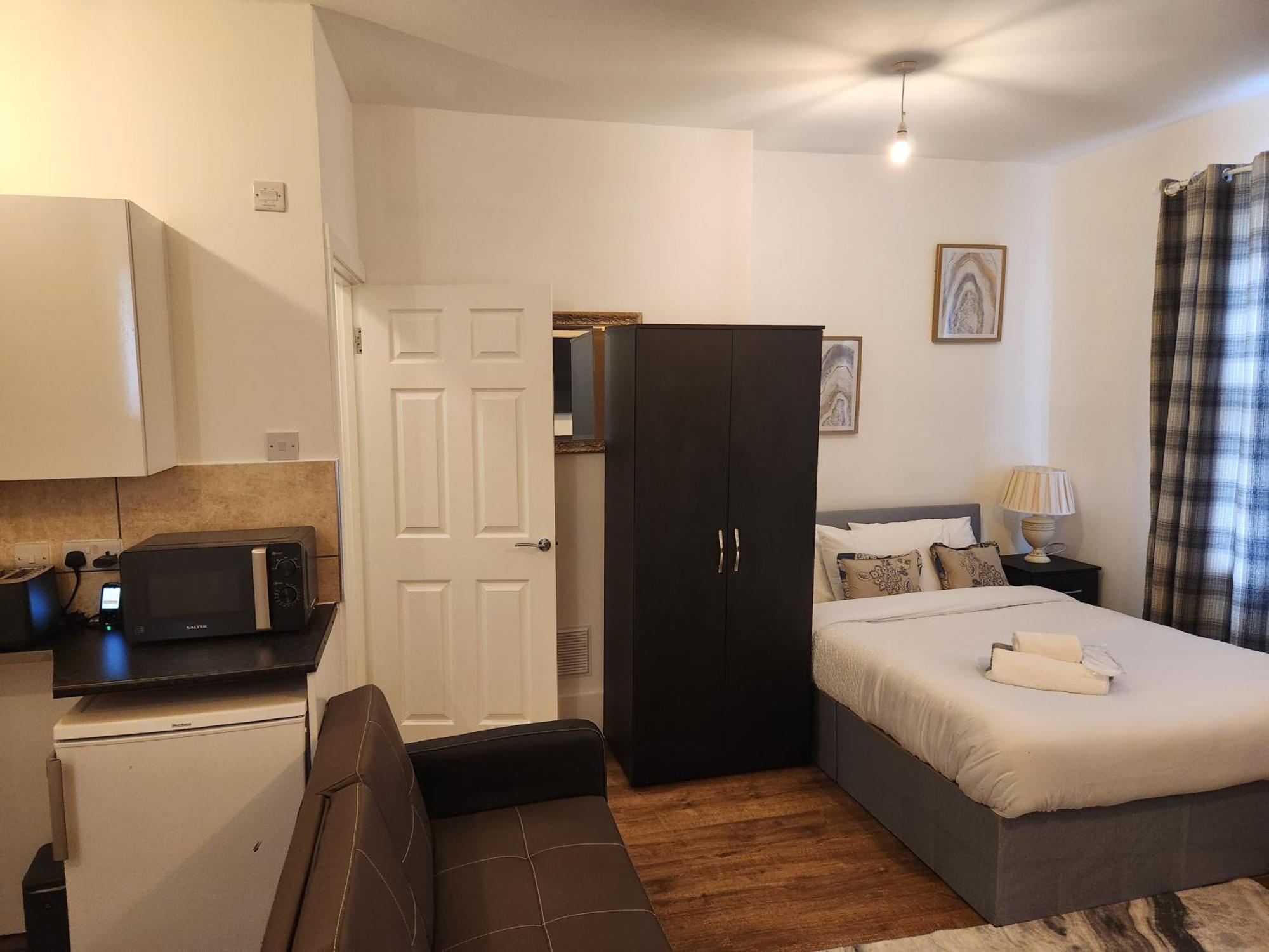 Immaculate 1-Bedroom In Greenhithe Kültér fotó