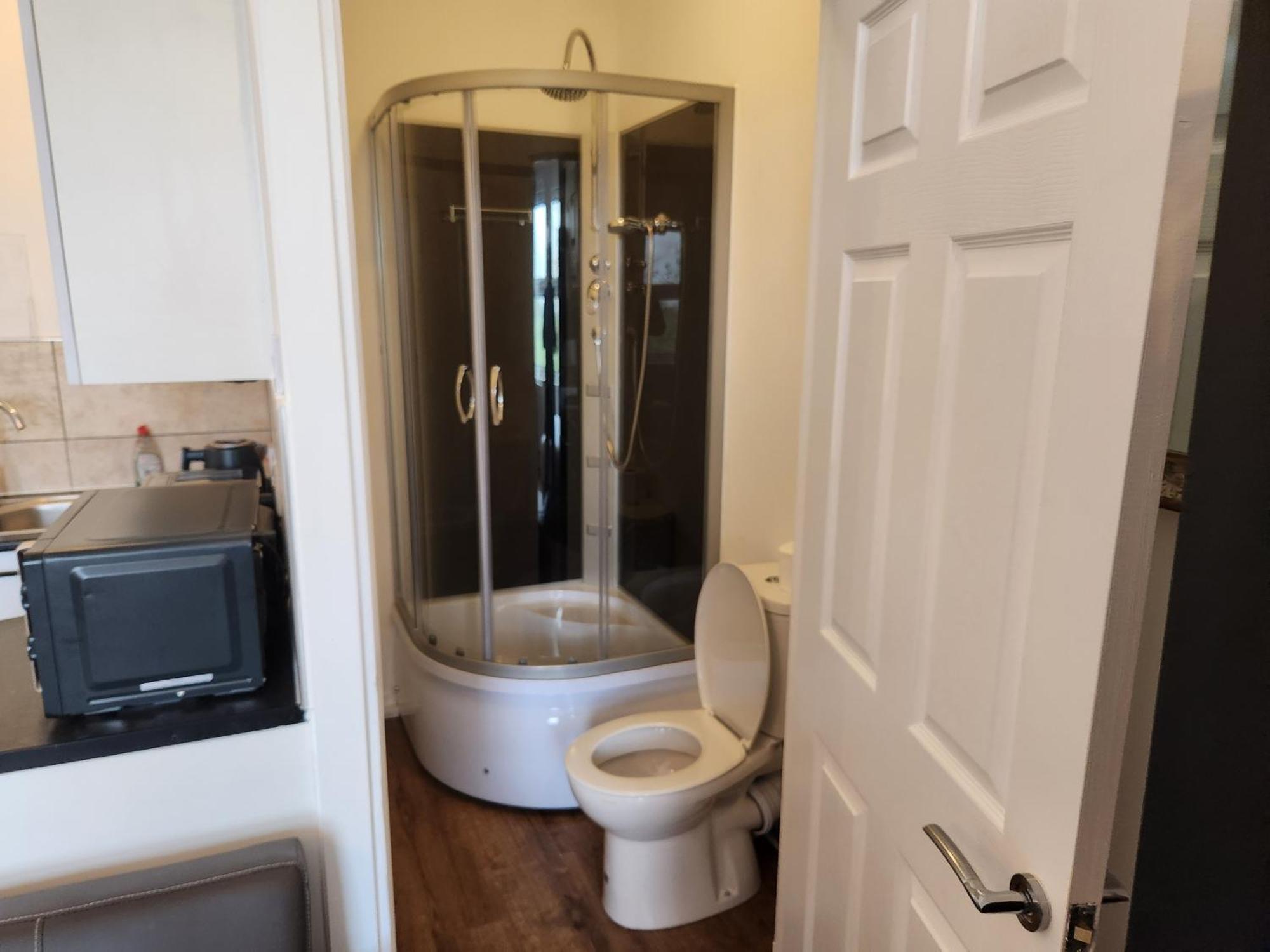 Immaculate 1-Bedroom In Greenhithe Kültér fotó