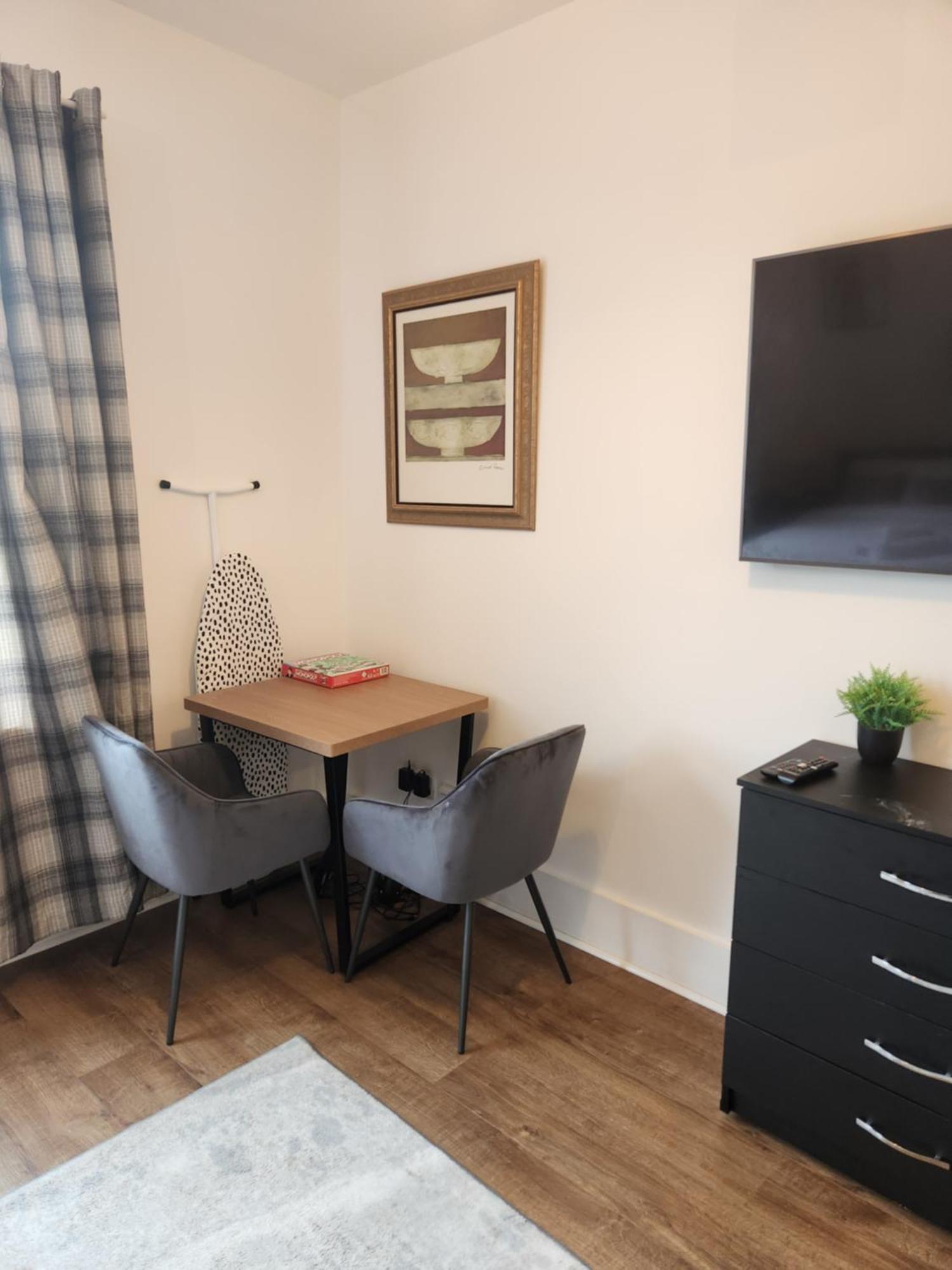 Immaculate 1-Bedroom In Greenhithe Kültér fotó